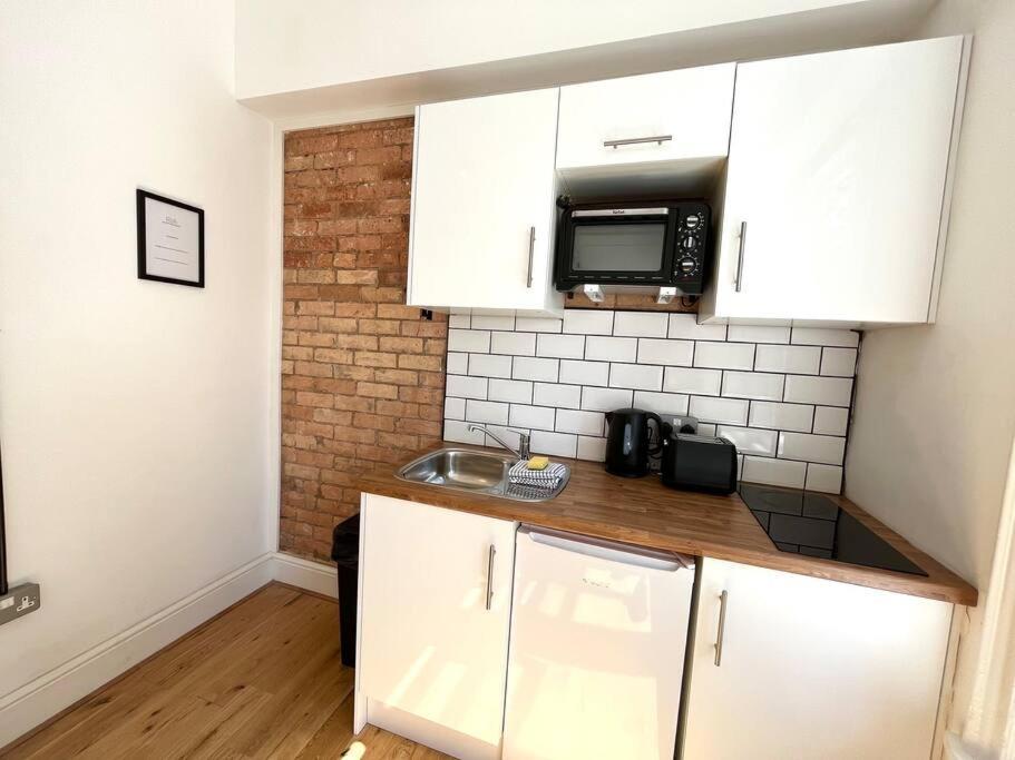 Апартаменты Flat 12, 10 St John'S Road Борнмут Экстерьер фото