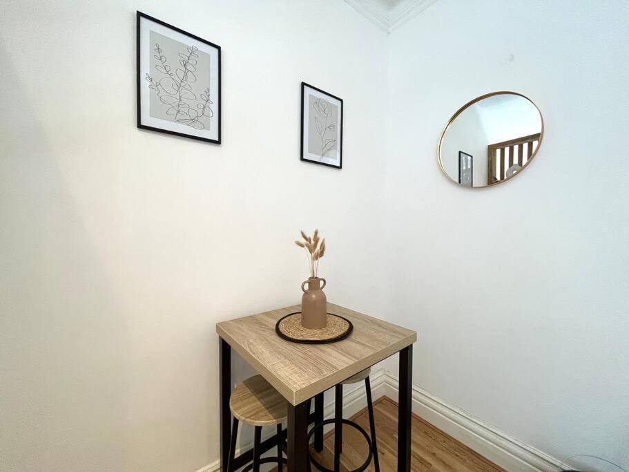 Апартаменты Flat 12, 10 St John'S Road Борнмут Экстерьер фото